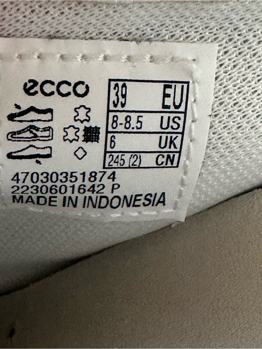 RARE Ecco Soft 7 Women’s Kristjana S. Williams Leather Sneaker US 8/8.5  EU 39 - Picture 10 of 10